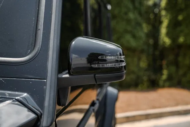 Mercedes-Benz G-Class photo 24