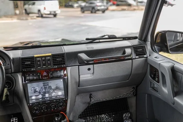 Mercedes-Benz G-Class photo 30
