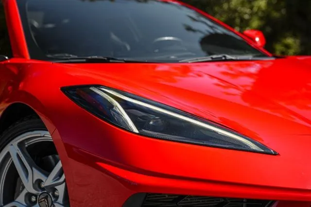 Chevrolet Corvette photo 8