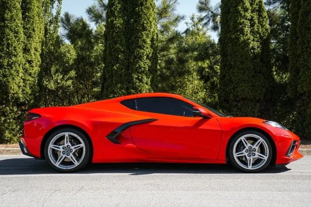 Chevrolet Corvette photo 12