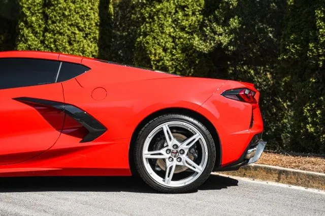 Chevrolet Corvette photo 11
