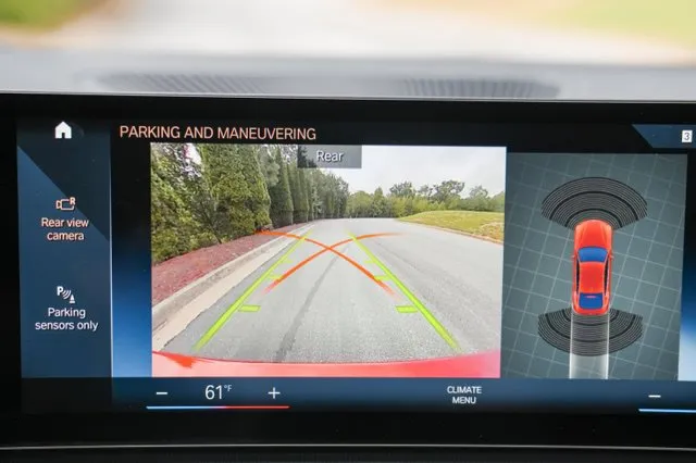 BMW i4 photo 33
