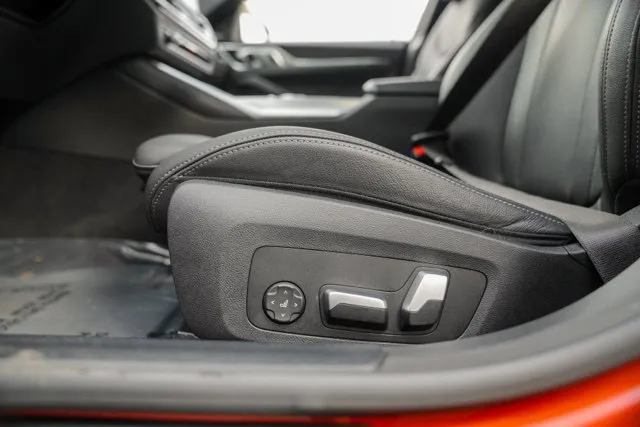 BMW i4 photo 44