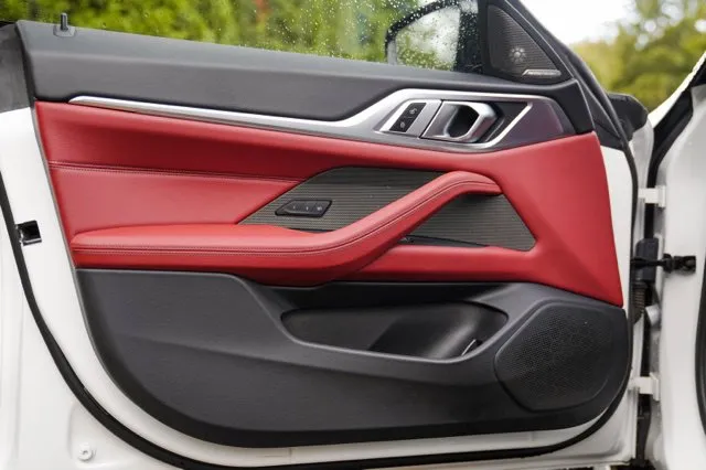 BMW i4 photo 38