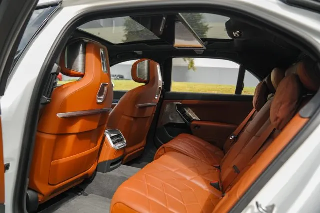 BMW i7 photo 35