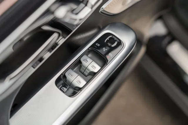 Mercedes-Benz EQE photo 35