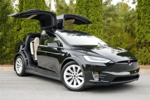 More photos of 2021 Tesla Model X Long Range at Gravity Autos Duluth, GA