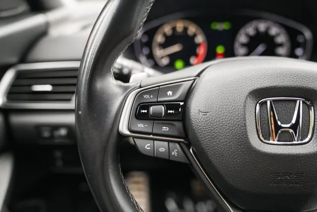 Honda Accord photo 26