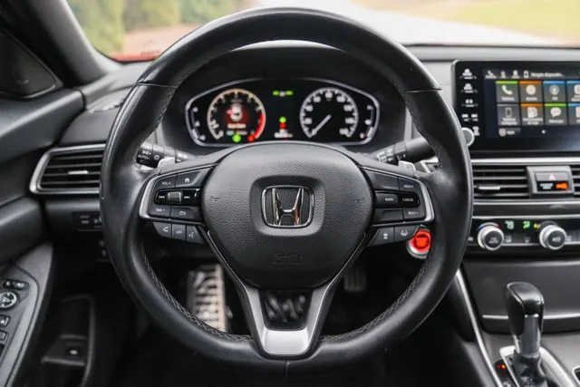 Honda Accord photo 25