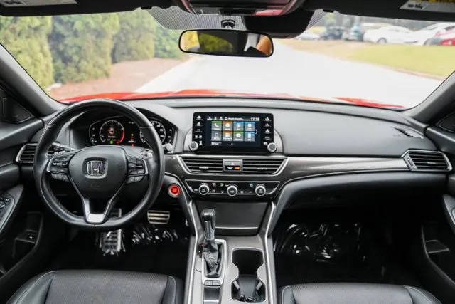 Honda Accord photo 19