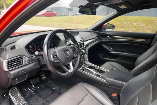 Honda Accord photo 18