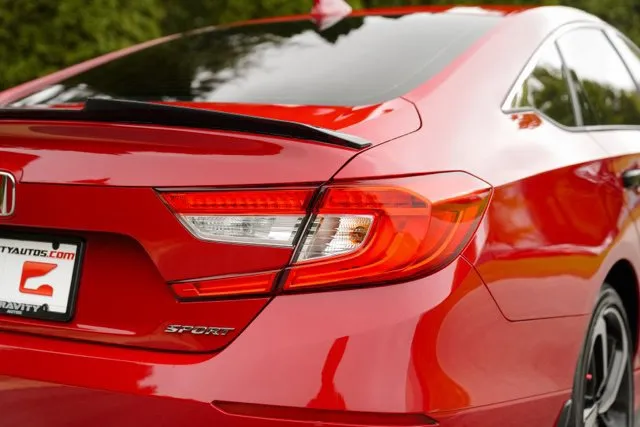 Honda Accord photo 13