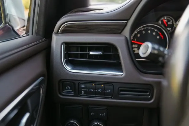 Chevrolet Tahoe photo 24