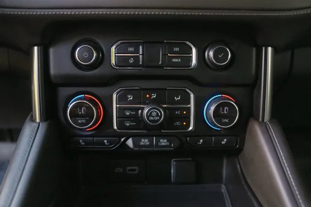 Chevrolet Tahoe photo 32