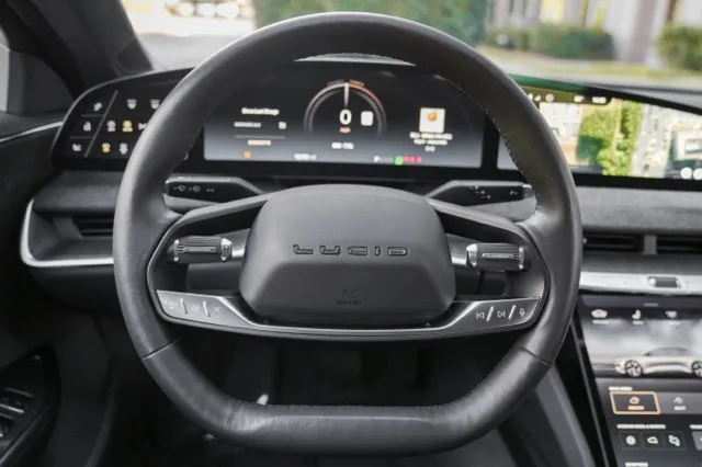 Lucid Air photo 23