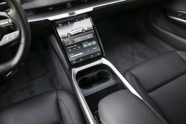 Lucid Air photo 31