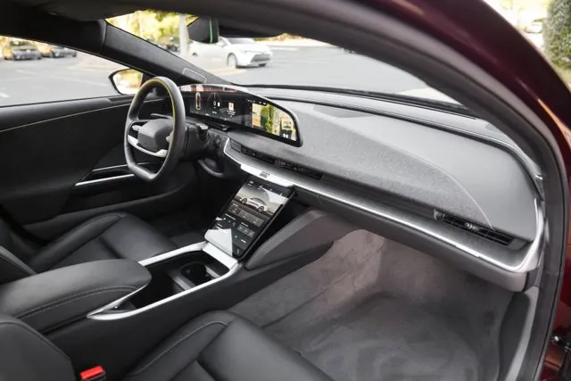 Lucid Air photo 20