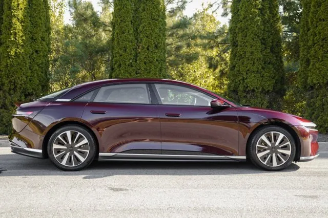 Lucid Air photo 8