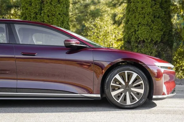 Lucid Air photo 10