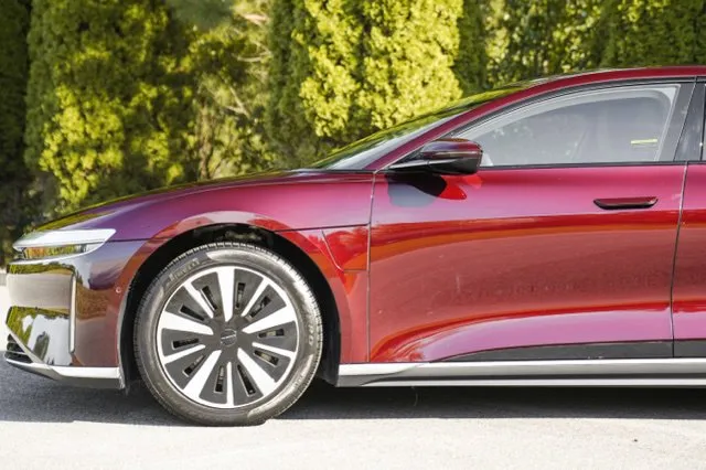 Lucid Air photo 6