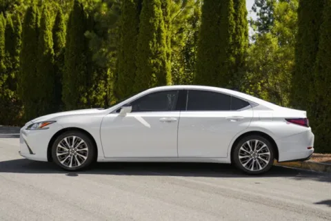 More photos of 2020 Lexus ES 350 at Gravity Autos Duluth, GA