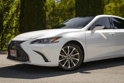 Another view of 2020 Lexus ES 350 for sale in Duluth, GA at Gravity Autos Duluth