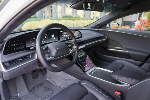 Lucid Air photo 14