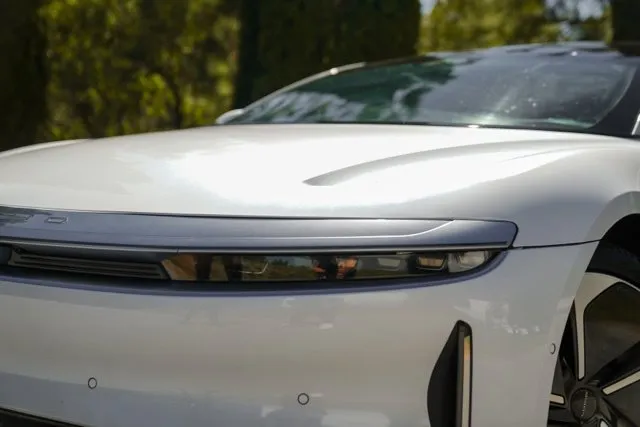 Lucid Air photo 3