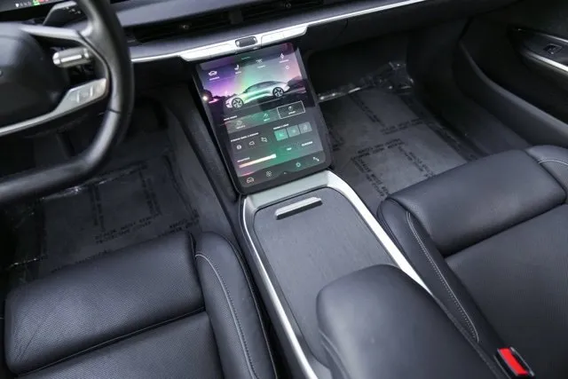Lucid Air photo 25