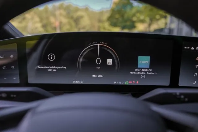 Lucid Air photo 23
