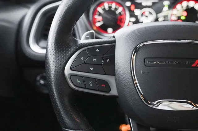 Dodge Challenger photo 26
