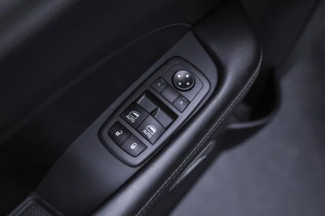 Dodge Challenger photo 42