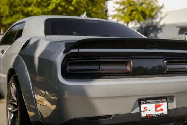 Dodge Challenger photo 13