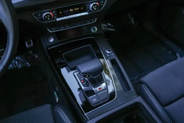 Audi SQ5 photo 31