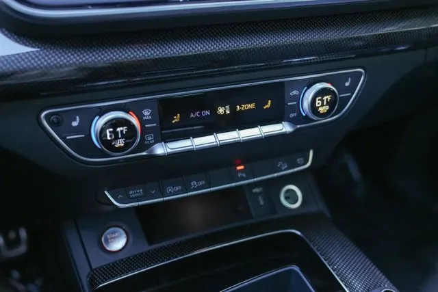 Audi SQ5 photo 30