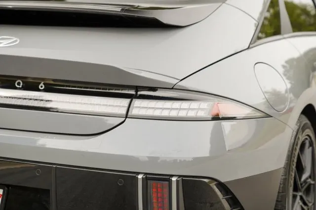 Hyundai Ioniq 6 photo 13