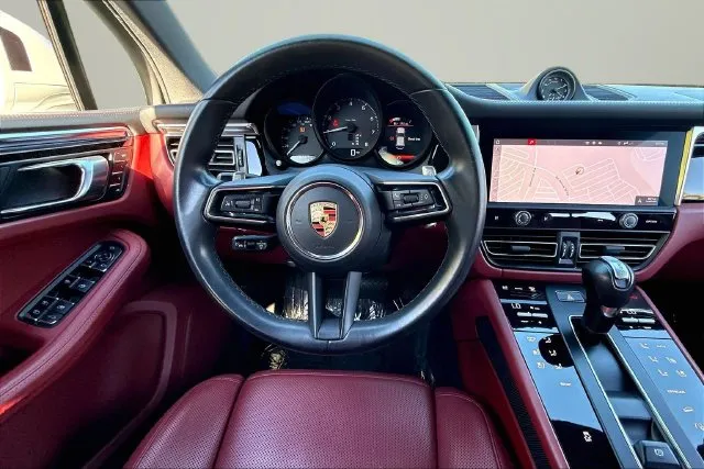 Porsche Macan photo 10