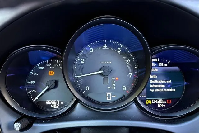 Porsche Macan photo 15