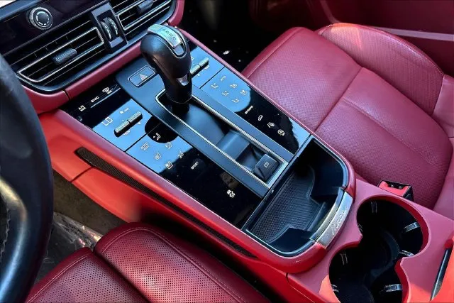 Porsche Macan photo 19