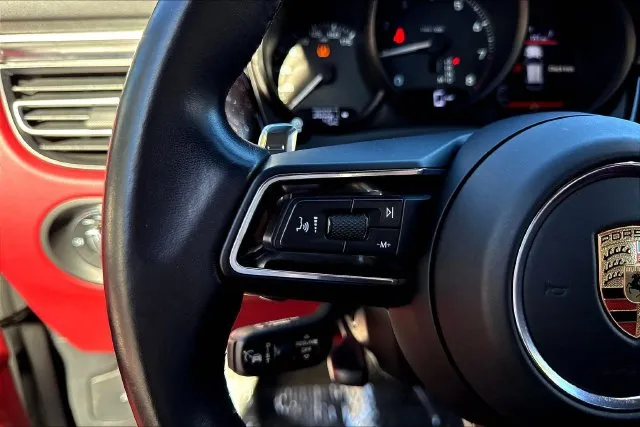 Porsche Macan photo 13