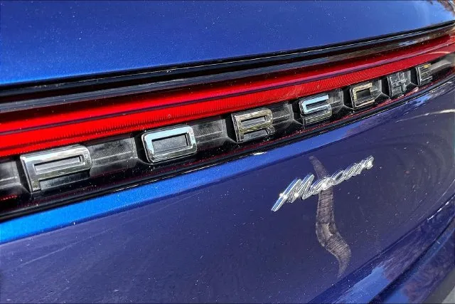 Porsche Macan photo 25