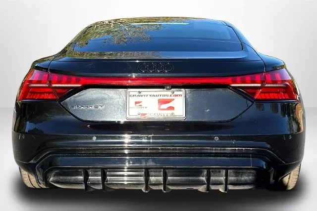 Audi e-tron GT photo 6