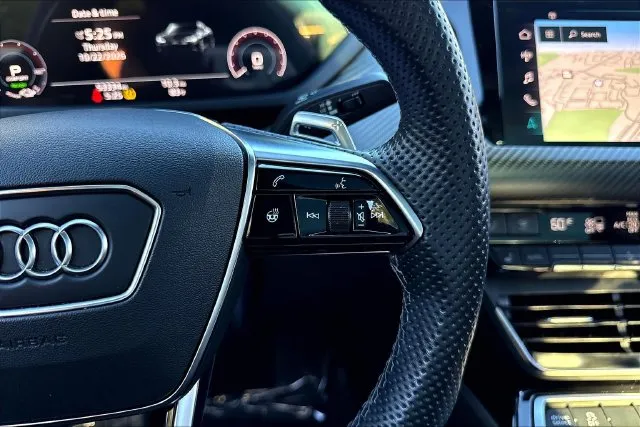 Audi e-tron GT photo 14