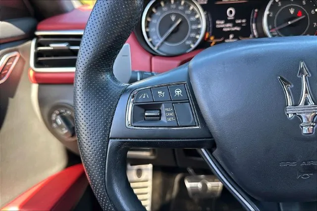 Maserati Ghibli photo 13
