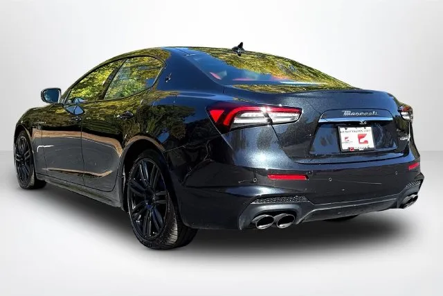 Maserati Ghibli photo 7