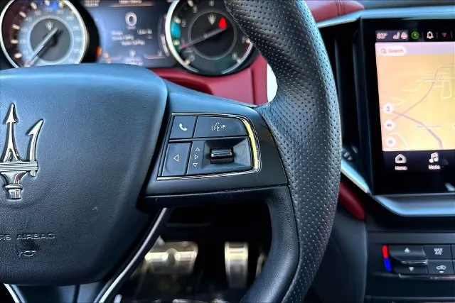 Maserati Ghibli photo 14