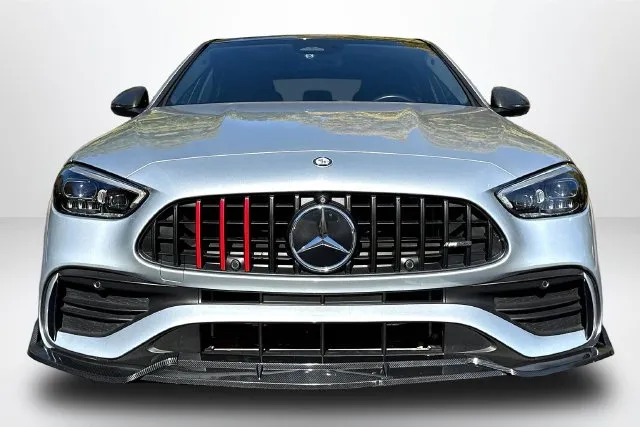 Mercedes-Benz C-Class photo 2