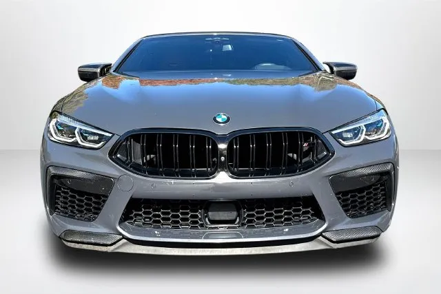 BMW M8 photo 2