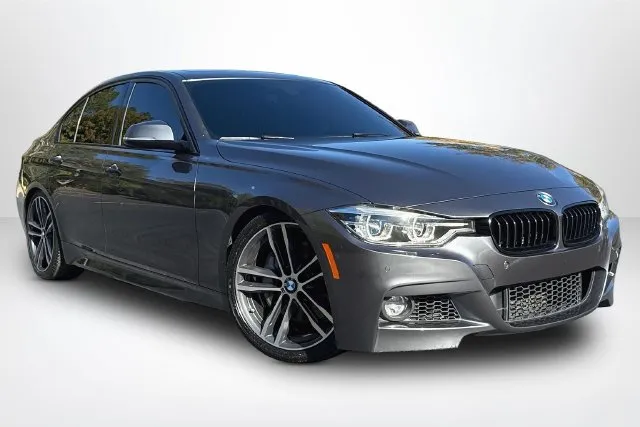 BMW 3 Series photo 3