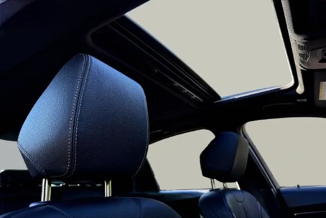 BMW 3 Series photo 28